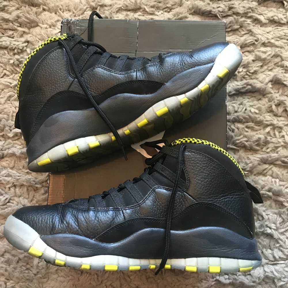 Air Jordan Retro 10 Black Venom Green